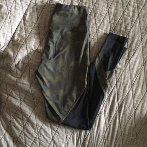 Bally camo workout leggings